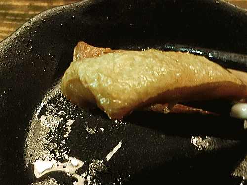 北海道産秋鮭ハラス焼きの脂